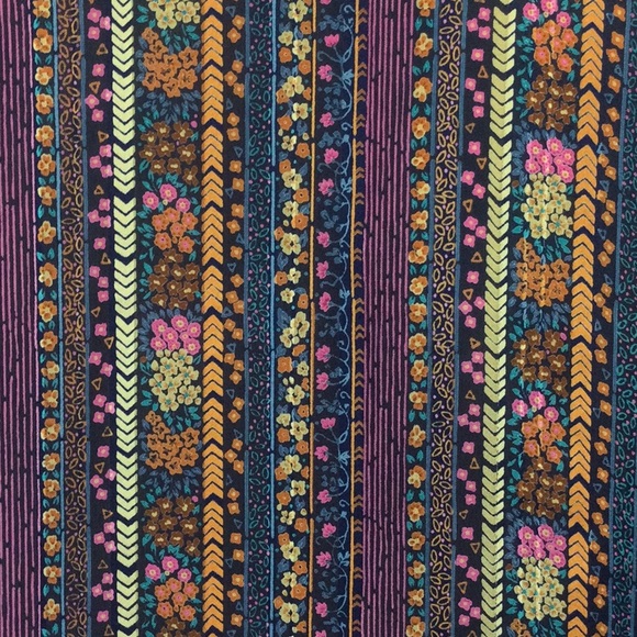 Vintage Kaki Roberts Button Down Shirt - Picture 7 of 9